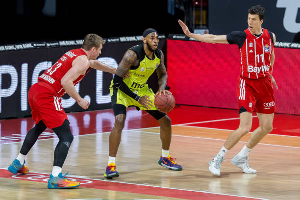 三狮军团的 三狮军团的