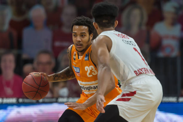 例如同队的 例如同队的